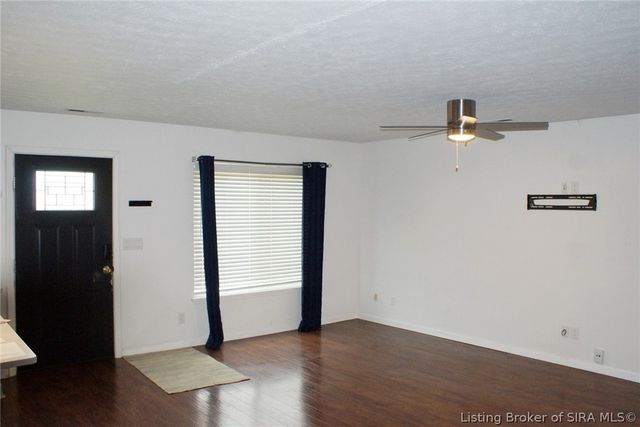 3926 Carver Street, New Albany, IN 47150