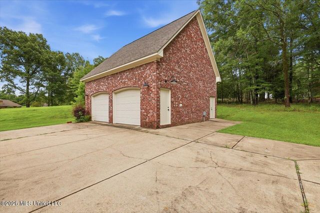 130 Bellemeade Drive, Clinton, MS 39056