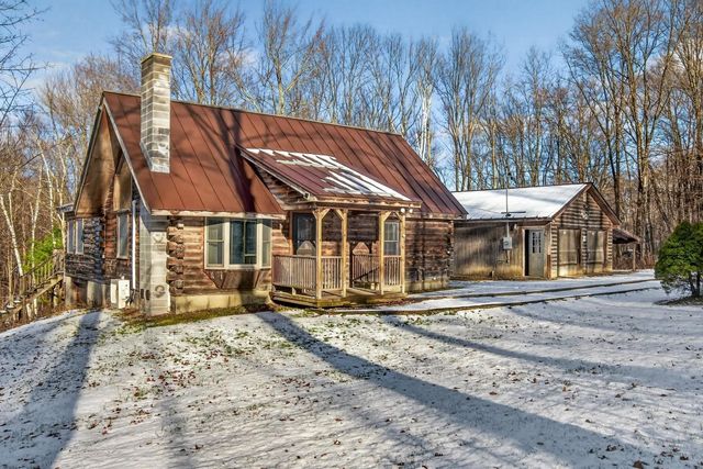 1350 Teer Road, Clarendon, VT 05759