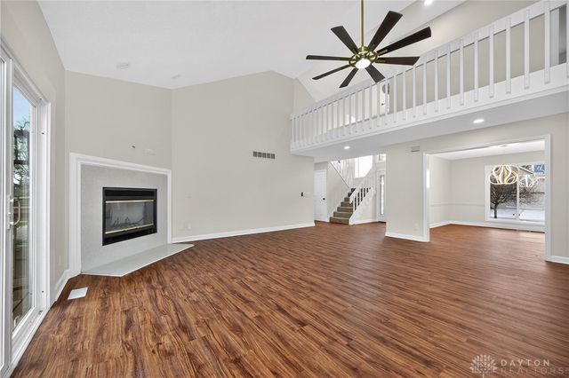 811 Wind Bluff Point, Springboro, OH 45066