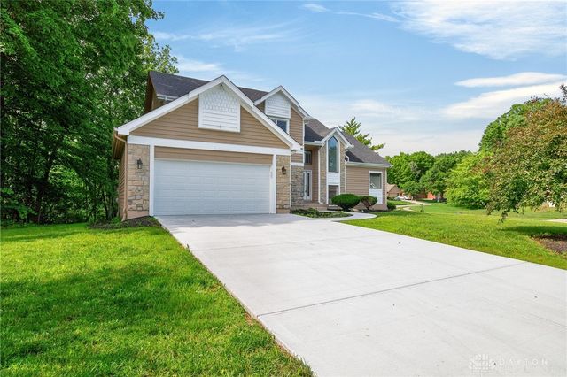 811 Wind Bluff Point, Springboro, OH 45066