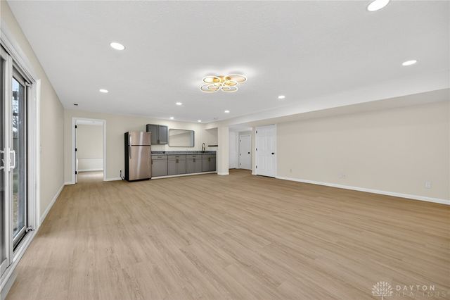 811 Wind Bluff Point, Springboro, OH 45066