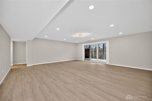 811 Wind Bluff Point, Springboro, OH 45066