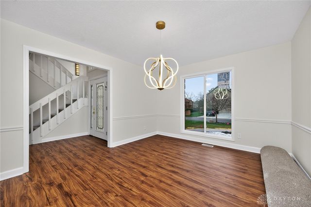 811 Wind Bluff Point, Springboro, OH 45066