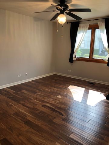 923 Sagamore Drive 1172, Schaumburg, IL 60194