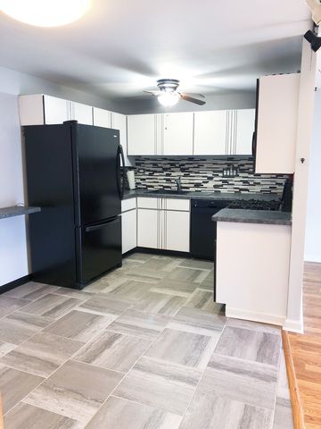 923 Sagamore Drive 1172, Schaumburg, IL 60194