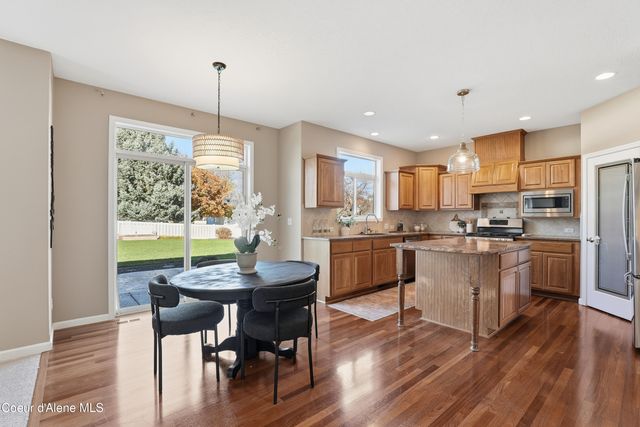 17211 E Rosemont Ln, Spokane Valley, WA 99016