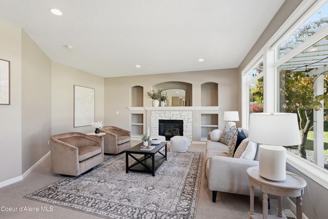 17211 E Rosemont Ln, Spokane Valley, WA 99016