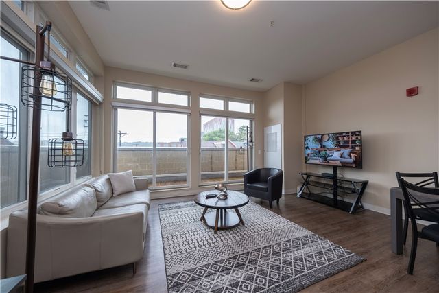 1655 Fifth Avenue 312, Downtown Pgh, PA 15219