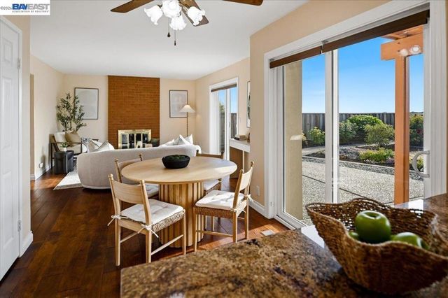6086 Bellingham Dr, Castro Valley, CA 94552