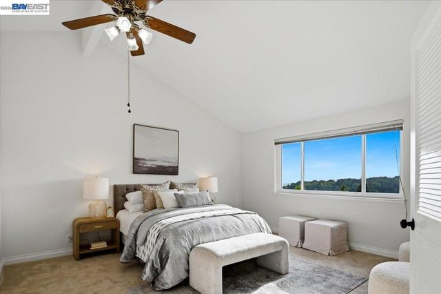 6086 Bellingham Dr, Castro Valley, CA 94552
