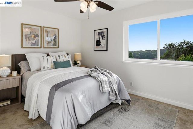 6086 Bellingham Dr, Castro Valley, CA 94552