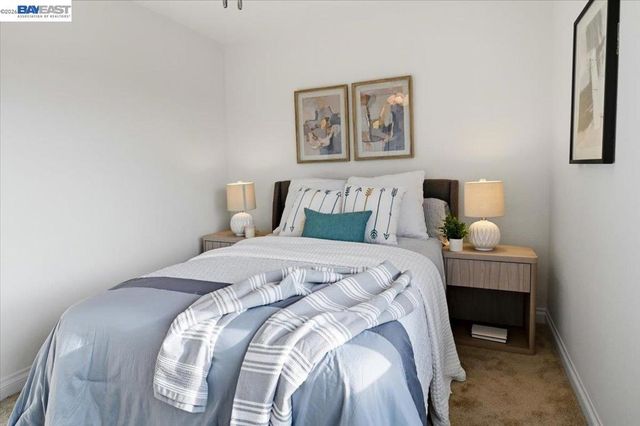 6086 Bellingham Dr, Castro Valley, CA 94552
