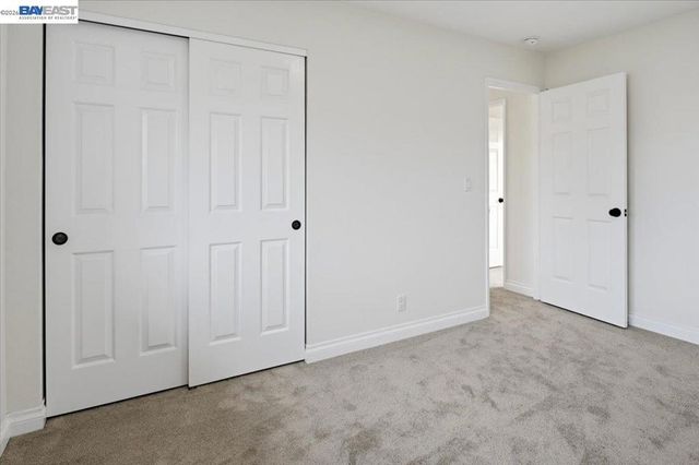 6086 Bellingham Dr, Castro Valley, CA 94552