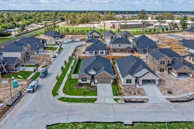 9903 Silverling Court, Conroe, TX 77385