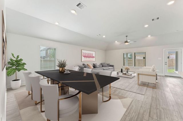 9903 Silverling Court, Conroe, TX 77385