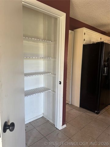 4409 W Toledo Street, Broken Arrow, OK 74012