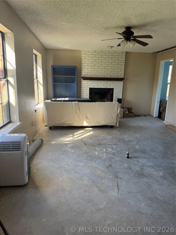 4409 W Toledo Street, Broken Arrow, OK 74012