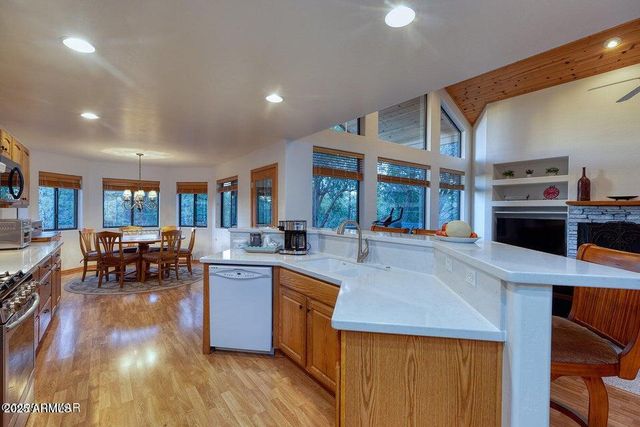 280 CEDAR BREAKS Avenue, Show Low, AZ 85901