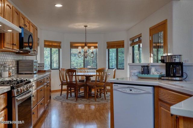 280 CEDAR BREAKS Avenue, Show Low, AZ 85901