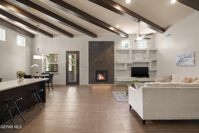 1664 LARK BUNTING Lane, El Paso, TX 79911