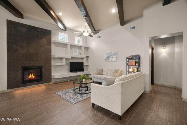 1664 LARK BUNTING Lane, El Paso, TX 79911