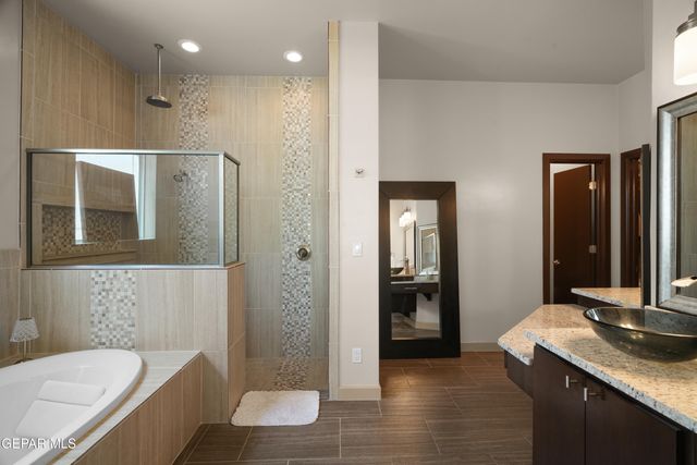 1664 LARK BUNTING Lane, El Paso, TX 79911