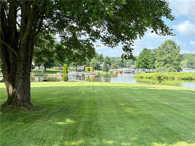 362 Latonka Dr, Jackson Twp, PA 16137