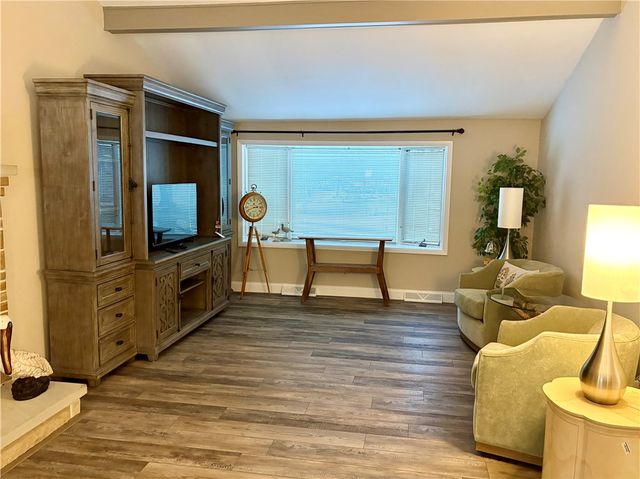 362 Latonka Dr, Jackson Twp, PA 16137