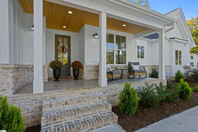 1543 Highway 11, Chesnee, SC 29323