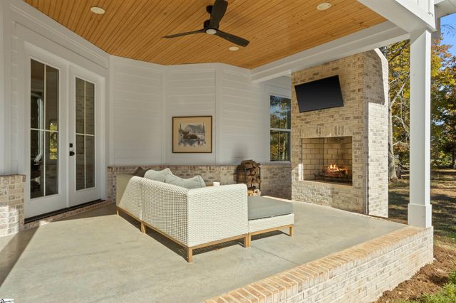 1543 Highway 11, Chesnee, SC 29323