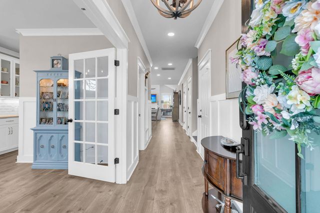 607 Yellow Leaf Lane, Summerville, SC 29486