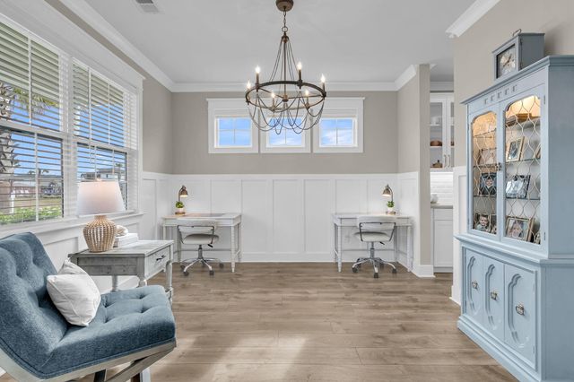 607 Yellow Leaf Lane, Summerville, SC 29486
