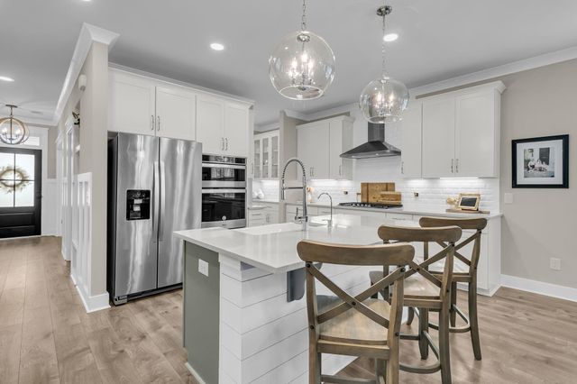 607 Yellow Leaf Lane, Summerville, SC 29486