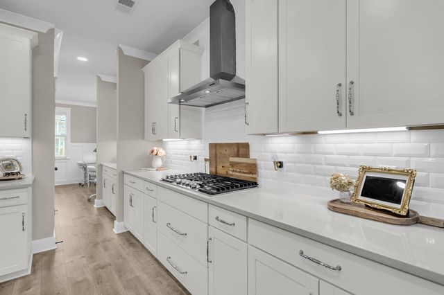 607 Yellow Leaf Lane, Summerville, SC 29486