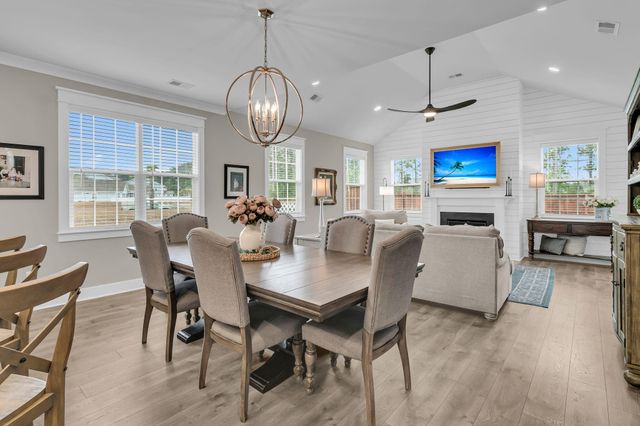 607 Yellow Leaf Lane, Summerville, SC 29486