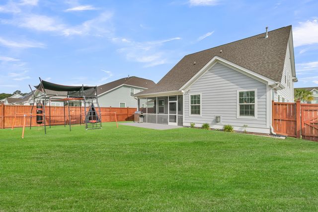 607 Yellow Leaf Lane, Summerville, SC 29486