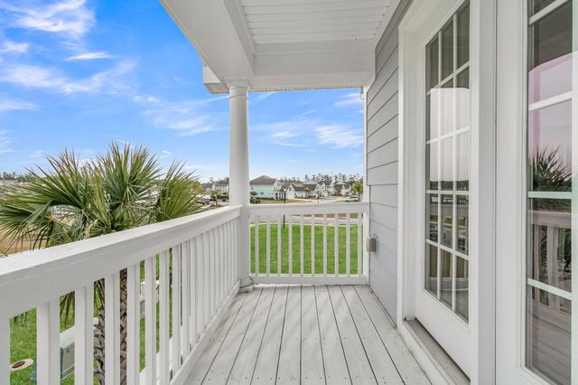 607 Yellow Leaf Lane, Summerville, SC 29486