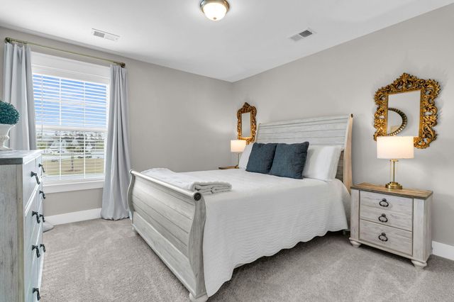 607 Yellow Leaf Lane, Summerville, SC 29486