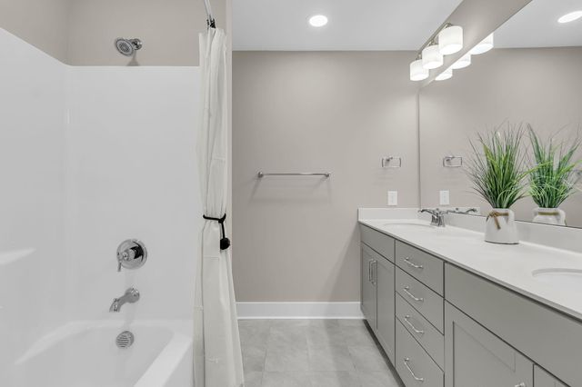 607 Yellow Leaf Lane, Summerville, SC 29486