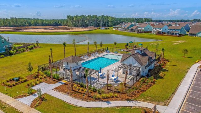 607 Yellow Leaf Lane, Summerville, SC 29486