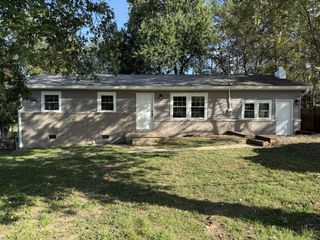 211 S Fairoak St, Shelbyville, TN 37160