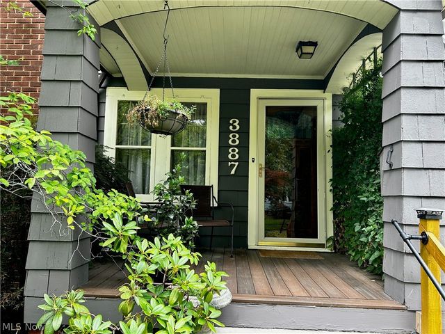 3887 Northampton Road, Cleveland Heights, OH 44121
