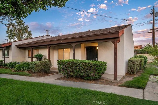 2011 W Katella Avenue 11, Anaheim, CA 92804