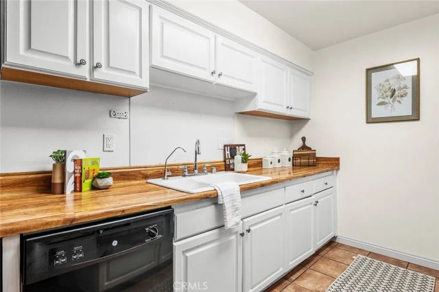 2011 W Katella Avenue 11, Anaheim, CA 92804