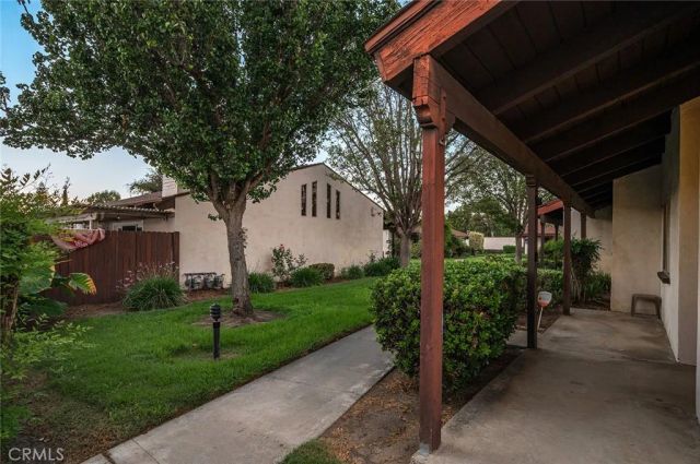 2011 W Katella Avenue 11, Anaheim, CA 92804
