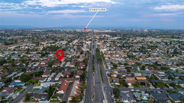 2011 W Katella Avenue 11, Anaheim, CA 92804