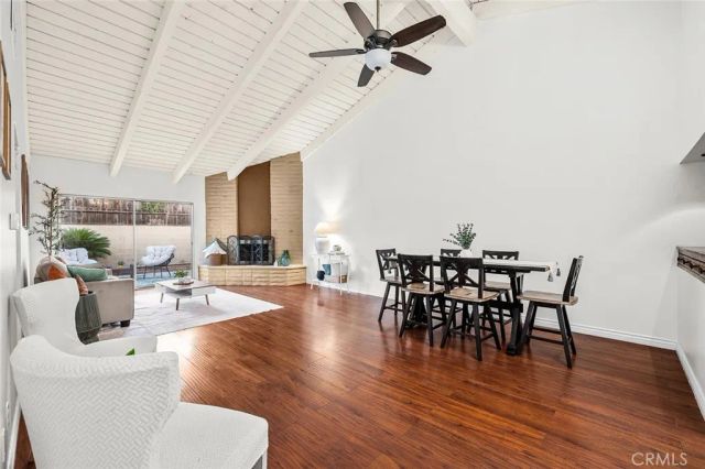 2011 W Katella Avenue 11, Anaheim, CA 92804