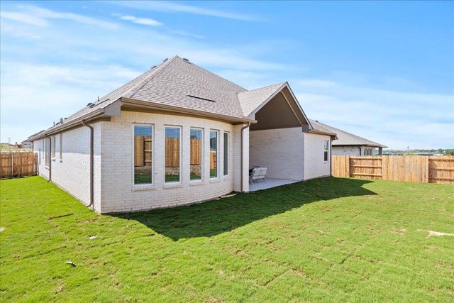 204 Kapok ST, Buda, TX 78610