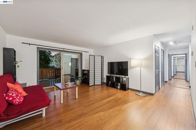 1321 Webster St D116, Alameda, CA 94501